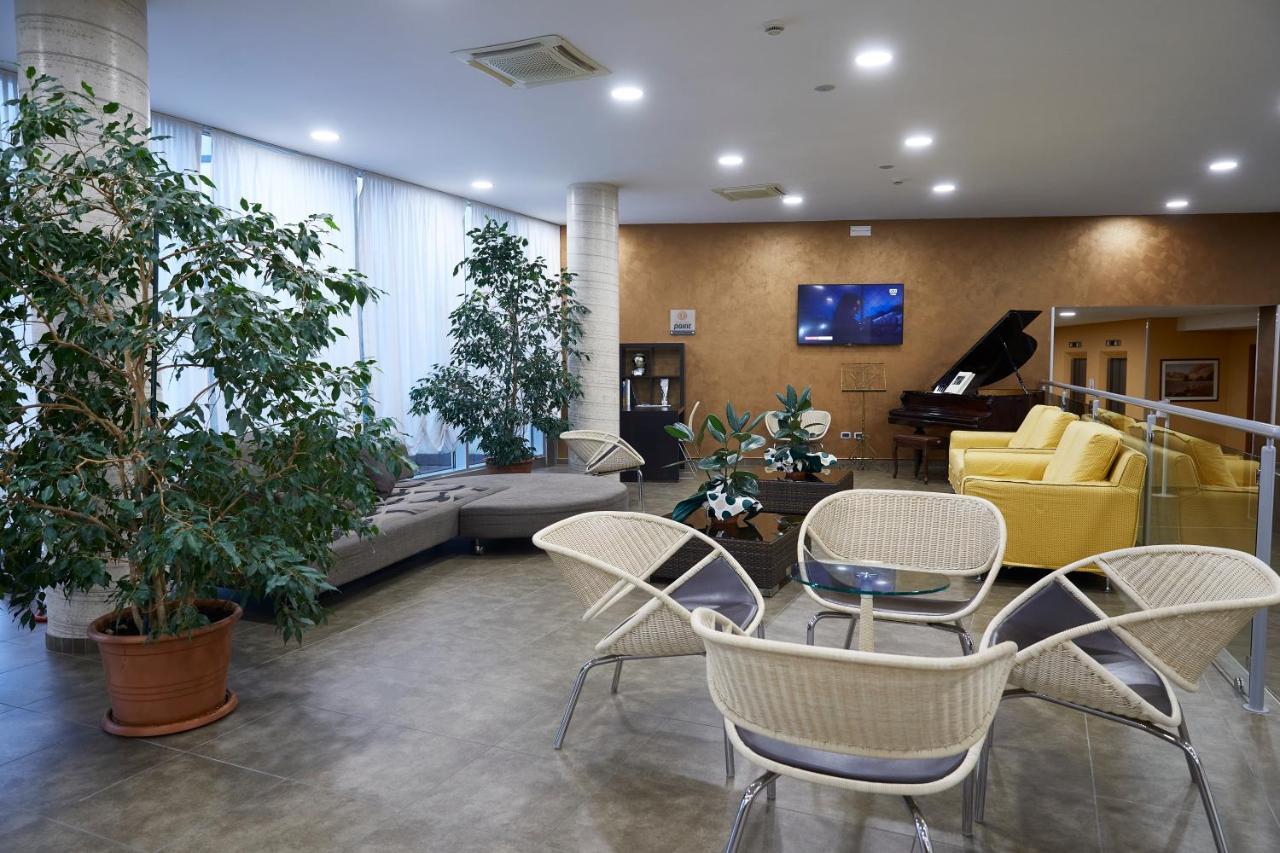 Hotel Concorde Camerano Buitenkant foto