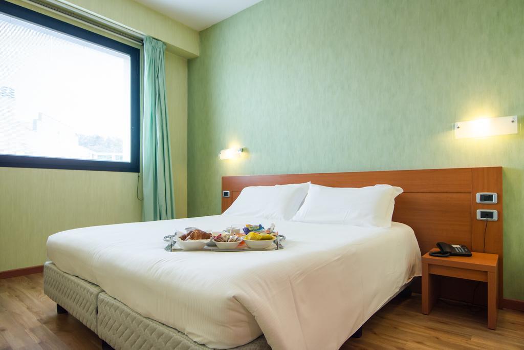 Hotel Concorde Camerano Buitenkant foto