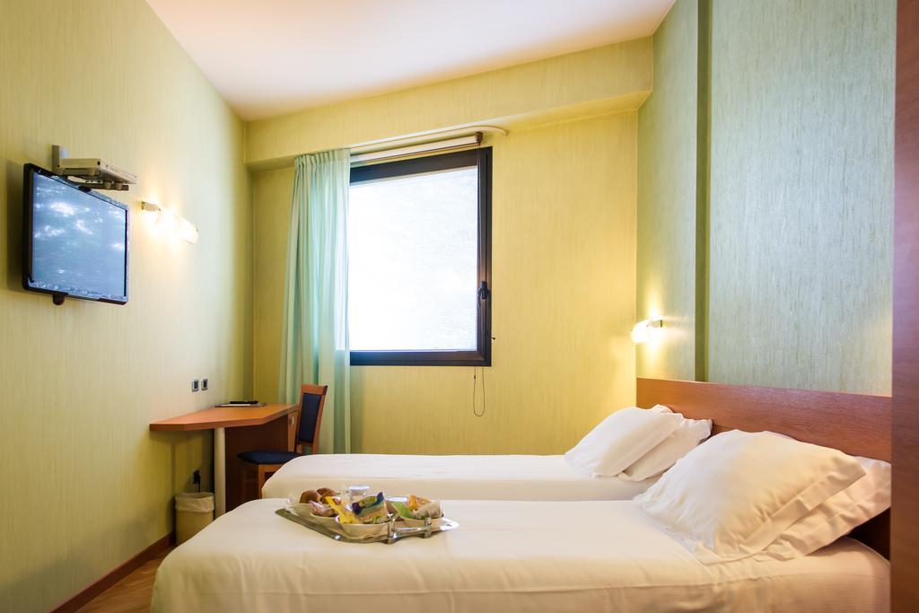 Hotel Concorde Camerano Buitenkant foto