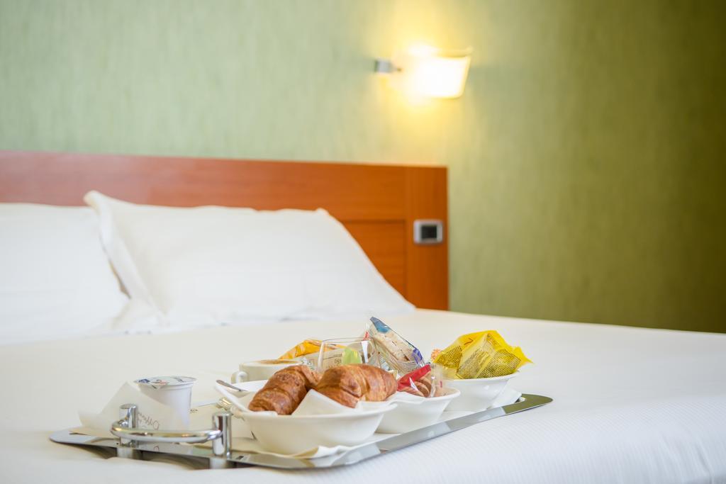 Hotel Concorde Camerano Buitenkant foto