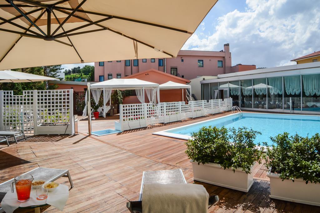 Hotel Concorde Camerano Buitenkant foto
